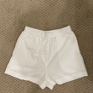 Aritzia breeze shorts